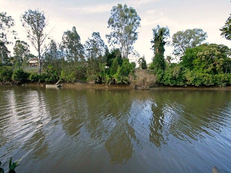 12a Ferguson Rd, Yatala QLD 4207
