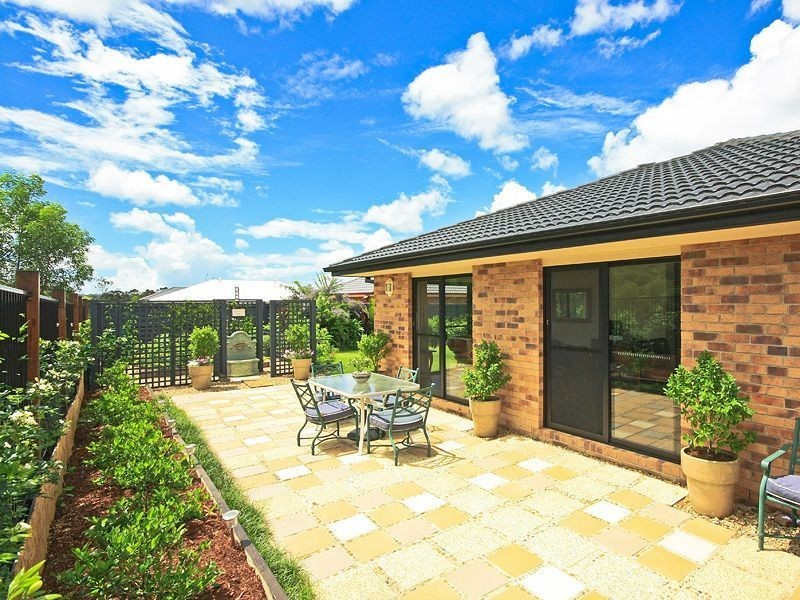 6 Greenleaf St, Upper Coomera QLD 4209