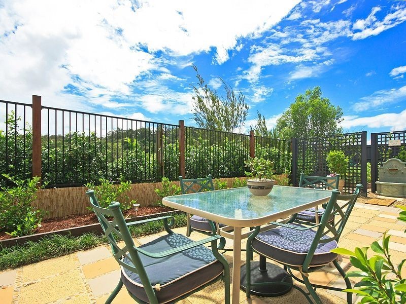6 Greenleaf St, Upper Coomera QLD 4209