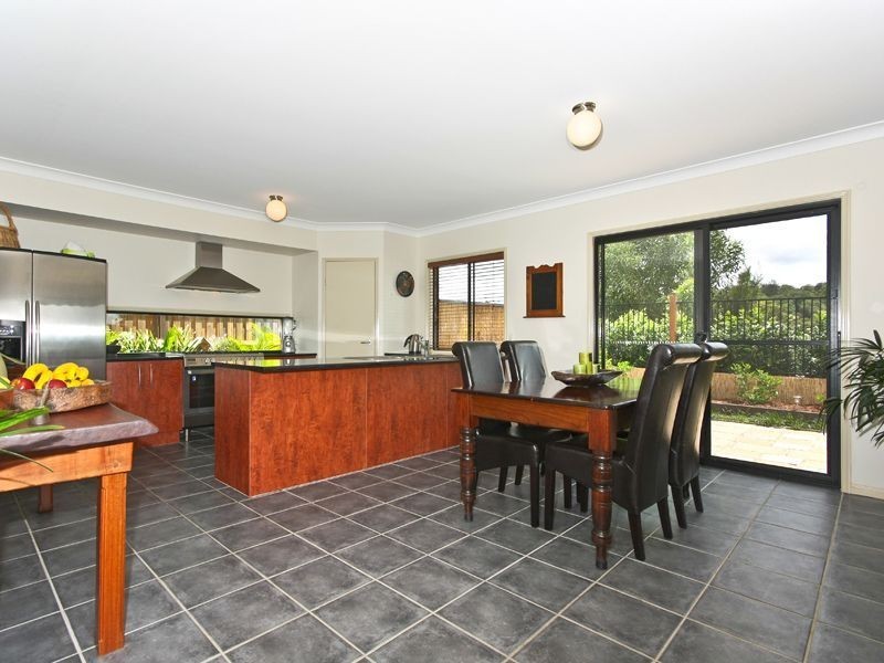 6 Greenleaf St, Upper Coomera QLD 4209