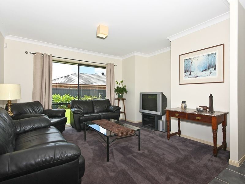 6 Greenleaf St, Upper Coomera QLD 4209