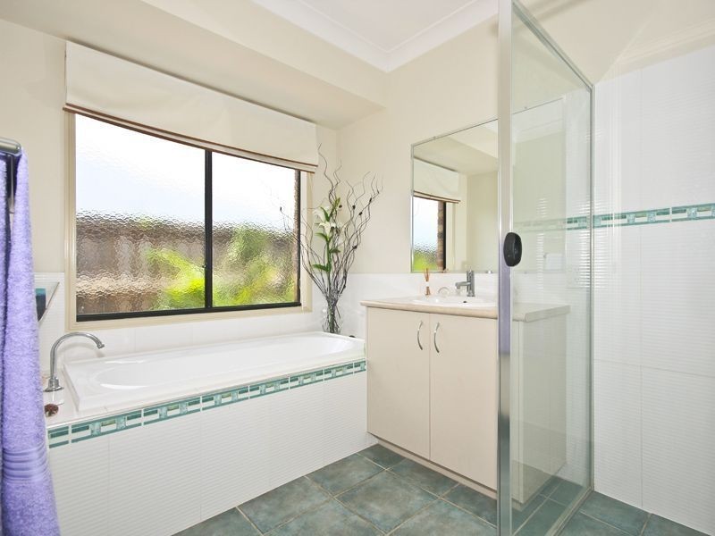 6 Greenleaf St, Upper Coomera QLD 4209