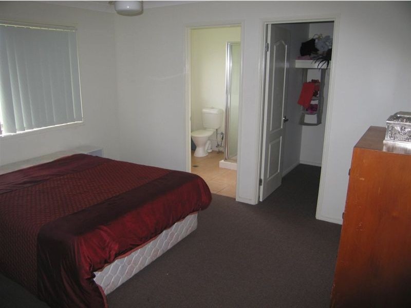 6 Carallia Court, Ormeau QLD 4208