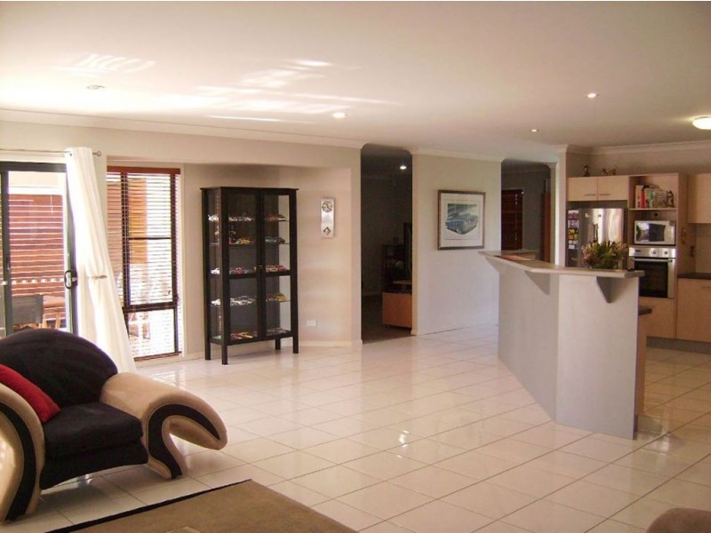 10 Lynbrook Ave, Ormeau QLD 4208