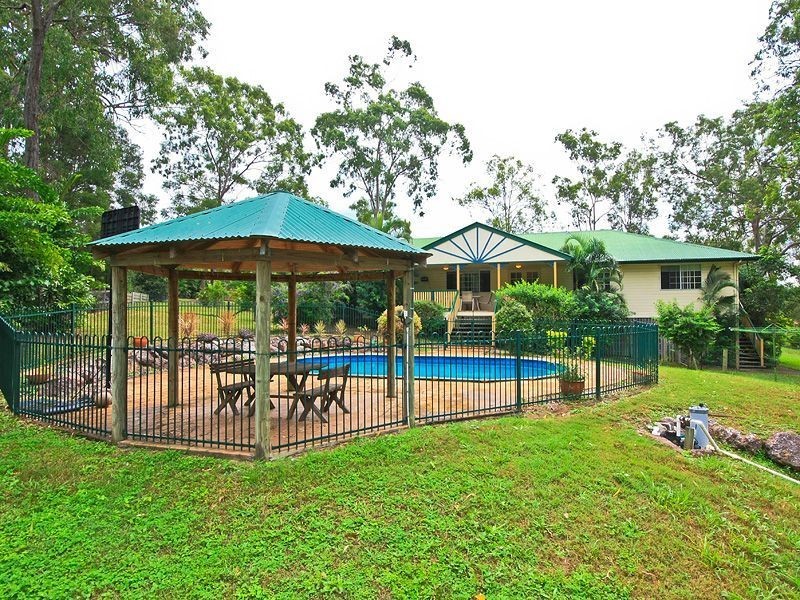 4 Oppermann Drive, Ormeau QLD 4208