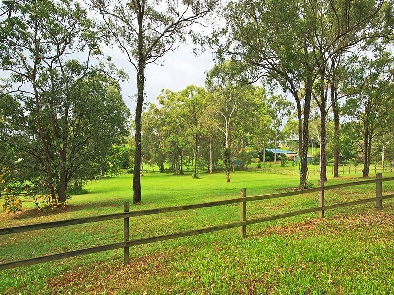 4 Oppermann Drive, Ormeau QLD 4208