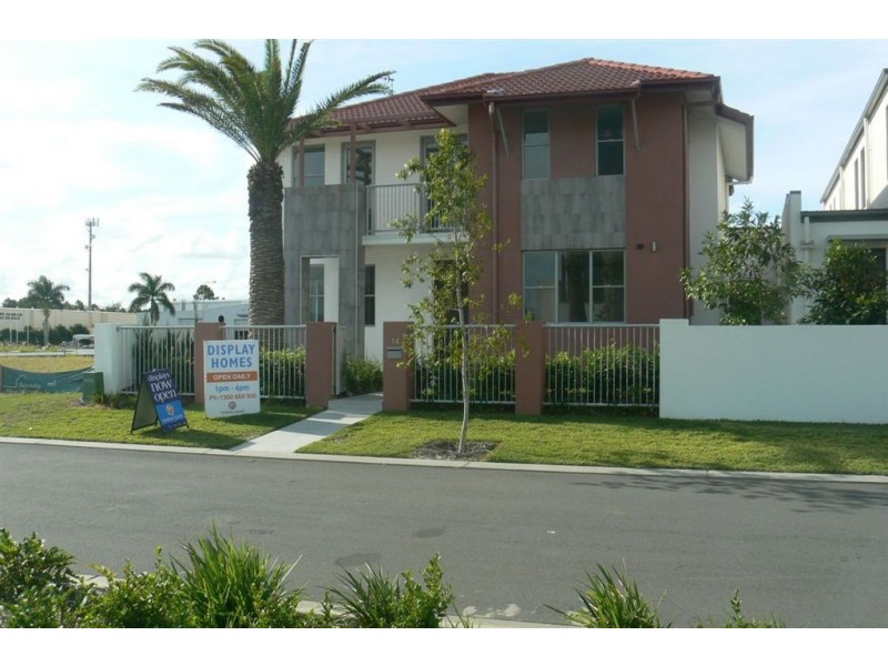 14 Harbour Rise, Hope Island QLD 4212