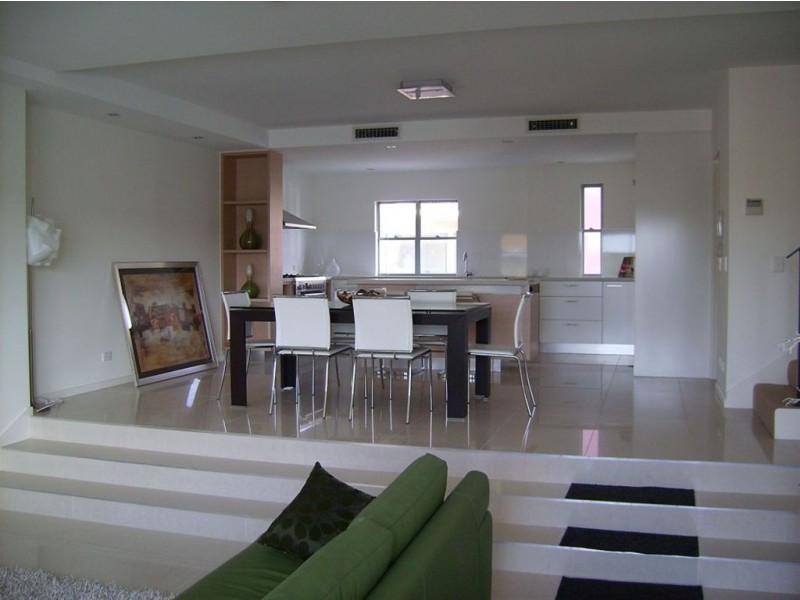 2/56 John Lund Drive, Hope Island QLD 4212