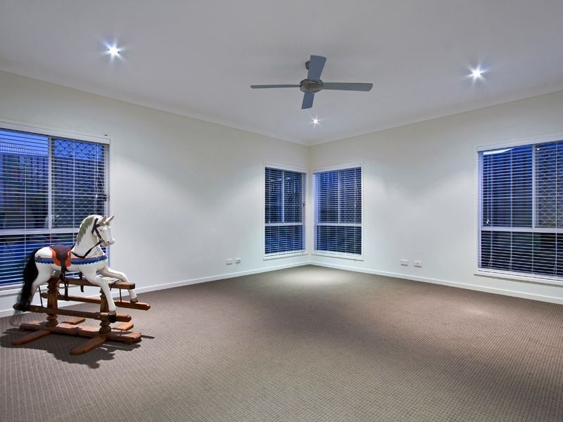 7 Rosabrook Cr, Ormeau QLD 4208