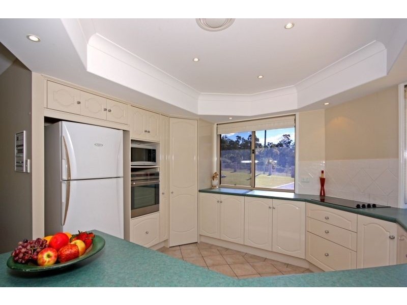 8 Metcalf Crt, Ormeau QLD 4208