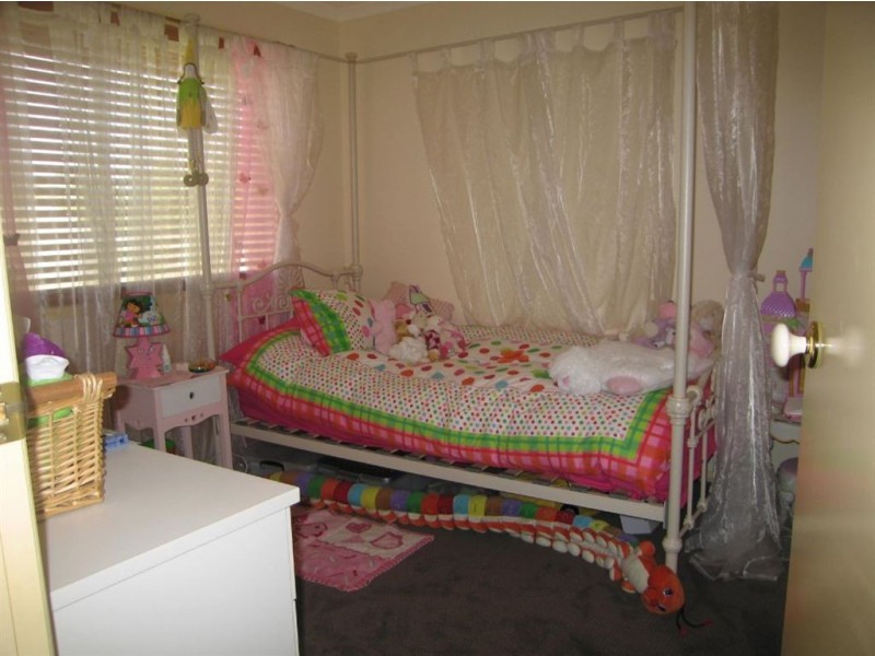 6-8 Kismet Ct, Yatala QLD 4207