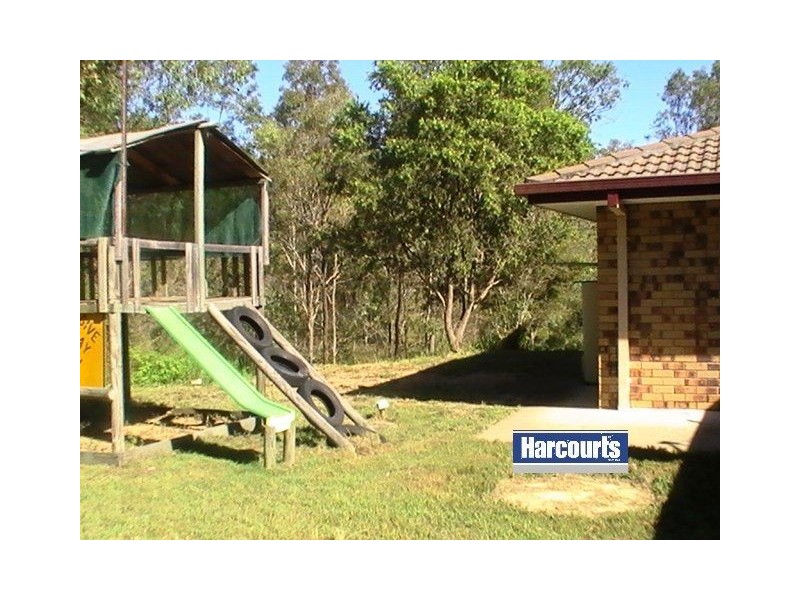 33 Scarvell Place, Kooralbyn QLD 4285