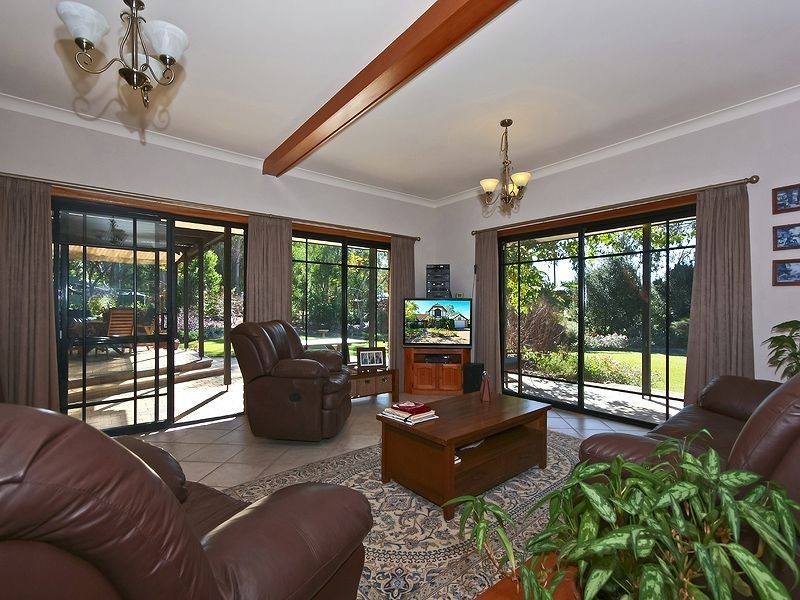 2 Philben Drive, Ormeau QLD 4208