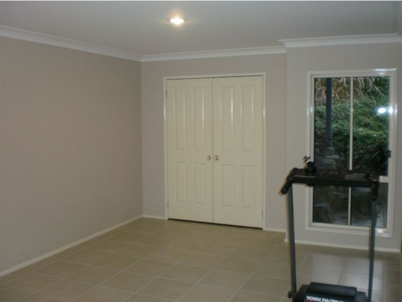 9 Kestrel Ct, Tamborine QLD 4270