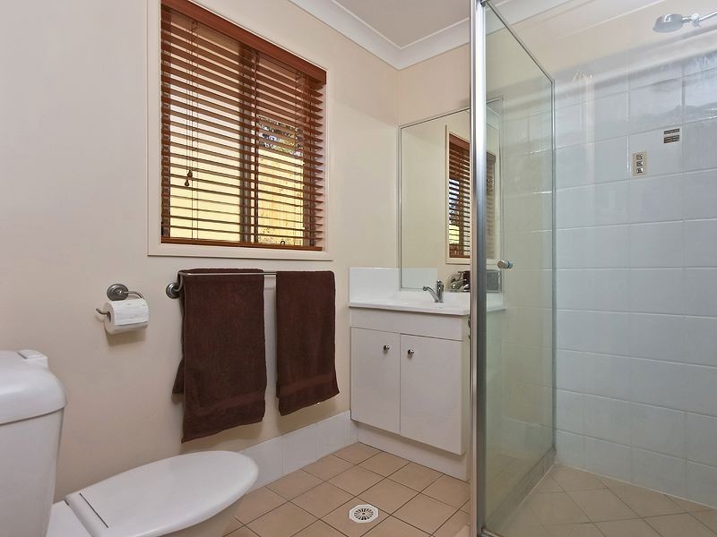 18 Yarwood Crescent, Ormeau QLD 4208