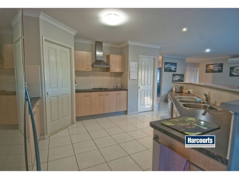 10 Lynbrook Avenue, Ormeau QLD 4208