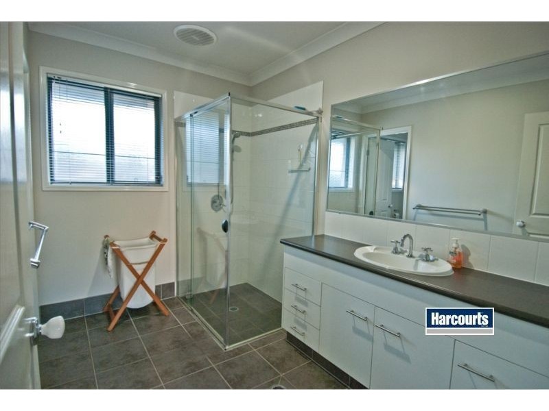 10 Lynbrook Avenue, Ormeau QLD 4208