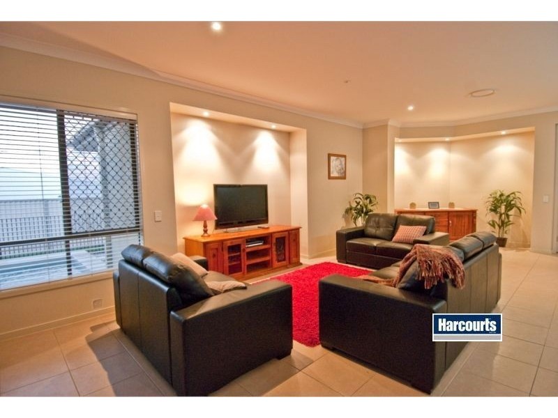 40 Lauradale Crescent, Ormeau QLD 4208