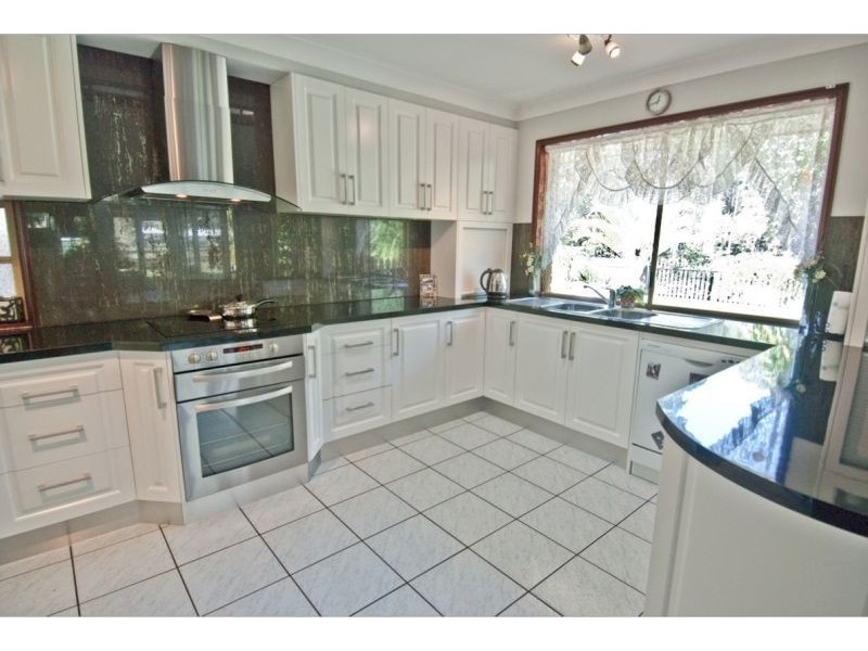 5 Beausang Place, Ormeau QLD 4208