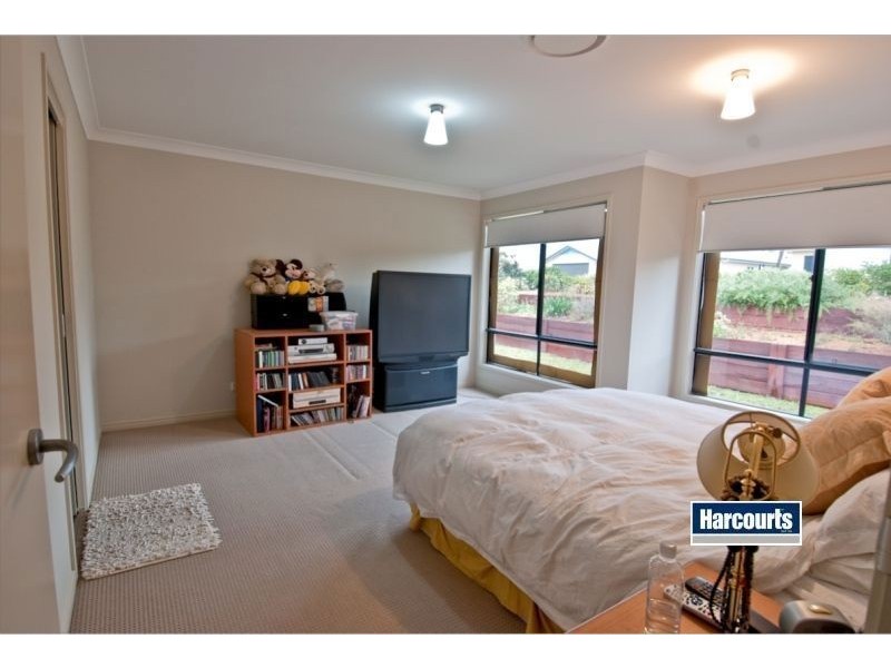 25 Lucas Crescent, Ormeau QLD 4208