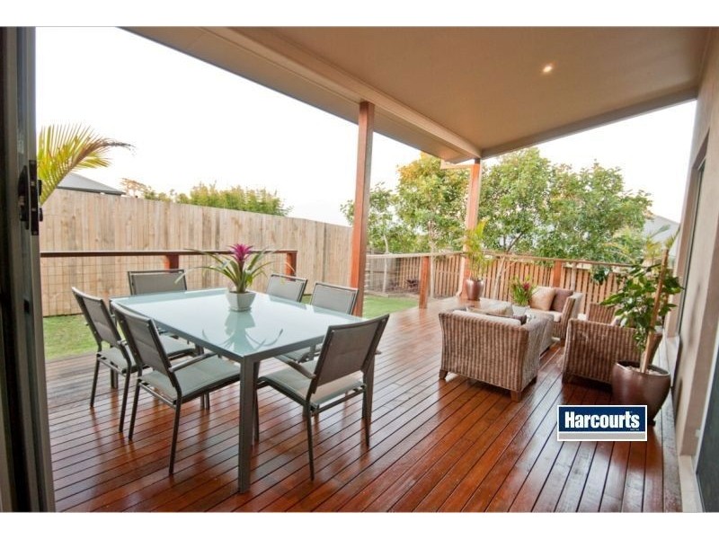 44 Lauradale Cres, Ormeau QLD 4208