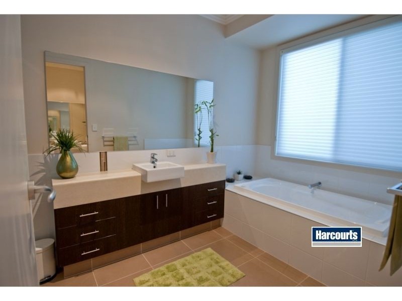 44 Lauradale Cres, Ormeau QLD 4208