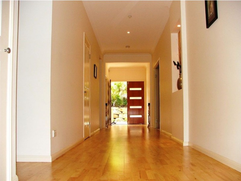 15 Lagovista Tce, Bahrs Scrub QLD 4207