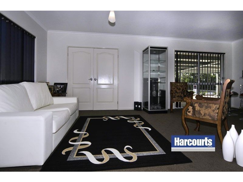 27 Maidenwell Road, Ormeau QLD 4208