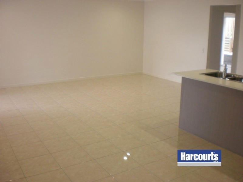 4 Pennshaw Cr, Ormeau QLD 4208