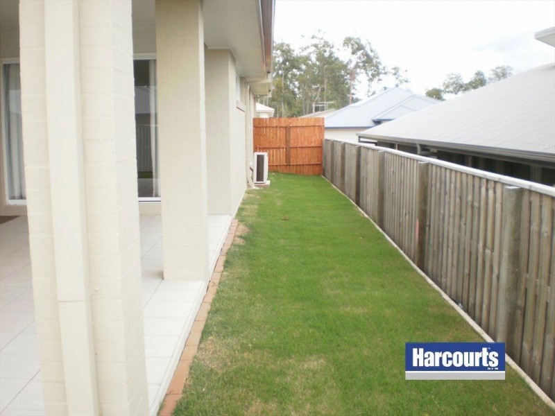 4 Pennshaw Cr, Ormeau QLD 4208