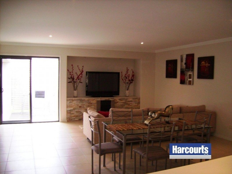 7 Flaxton Street, Ormeau QLD 4208