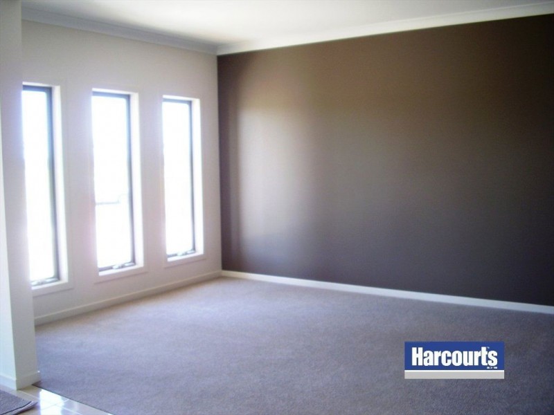 16 Sunset Place, Jacobs Well QLD 4208