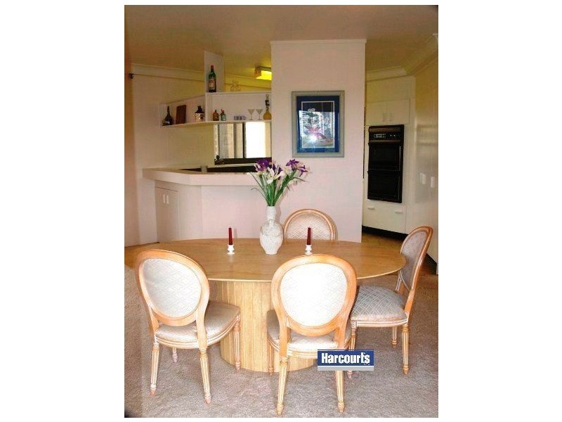 21/2 Admiralty Drive, Surfers Paradise QLD 4217