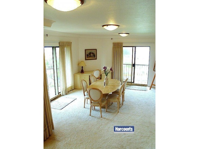 21/2 Admiralty Drive, Surfers Paradise QLD 4217