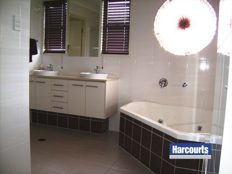 20 Sunset Place, Jacobs Well QLD 4208