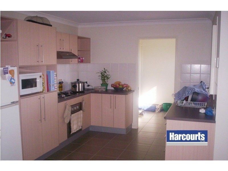 8 Armani Avenue, Pimpama QLD 4209