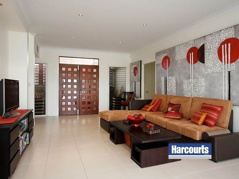 11 Windward Place, Jacobs Well QLD 4208