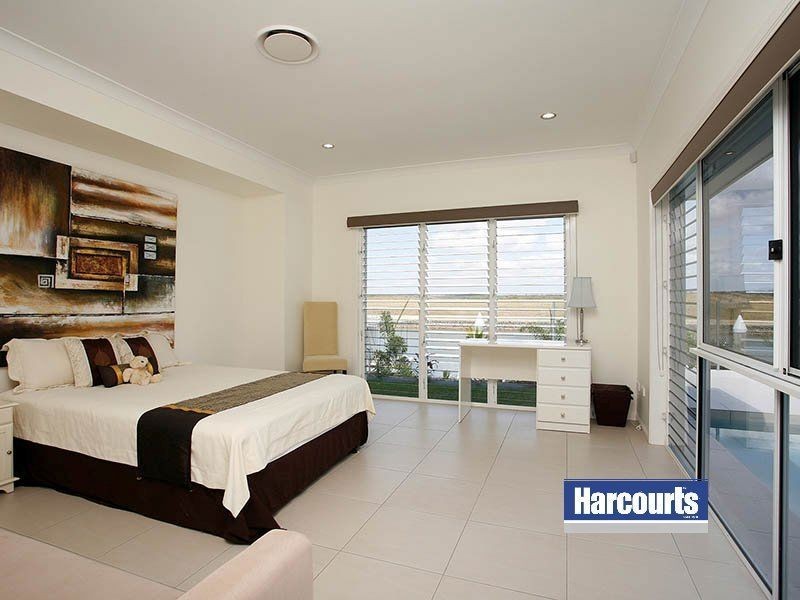 11 Windward Place, Jacobs Well QLD 4208