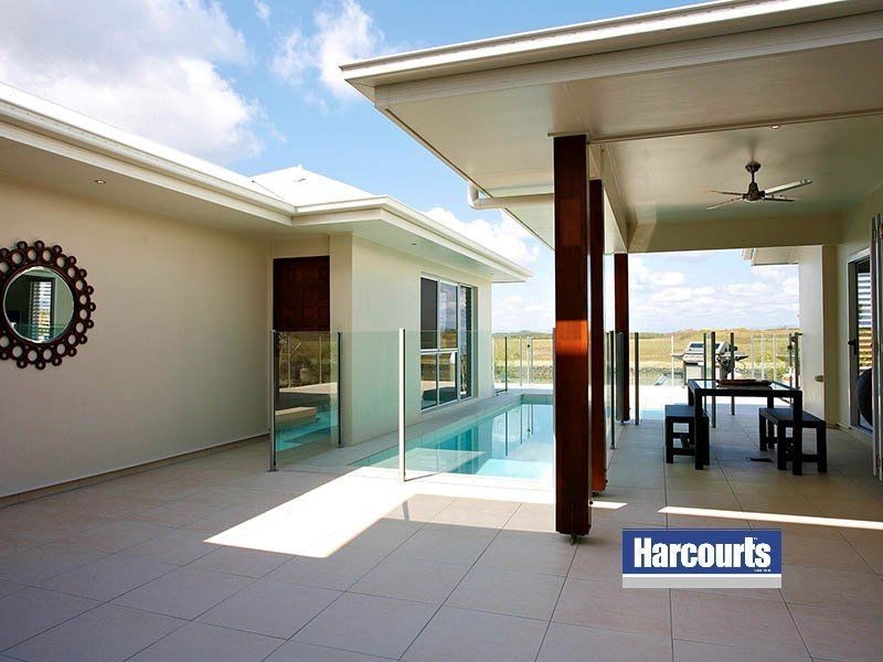 11 Windward Place, Jacobs Well QLD 4208