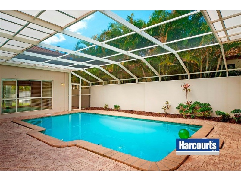 8208 Magnolia Drive, Hope Island QLD 4212