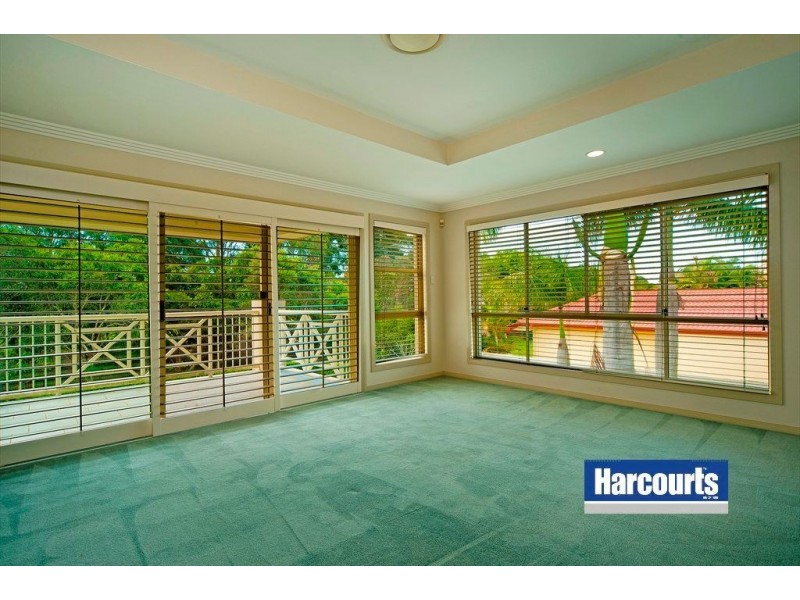 8208 Magnolia Drive, Hope Island QLD 4212