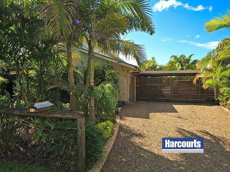 13 Pelican Parade, Jacobs Well QLD 4208