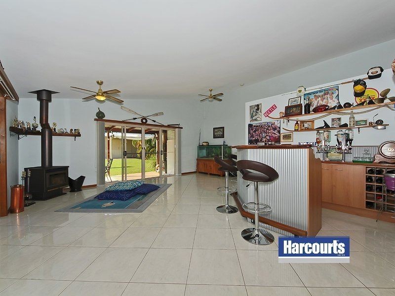 13 Pelican Parade, Jacobs Well QLD 4208