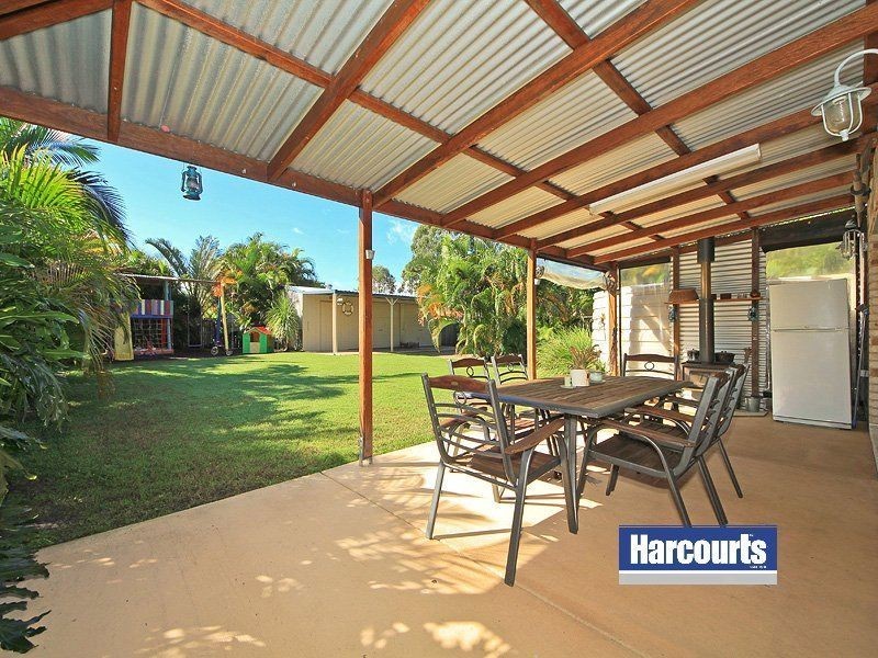 13 Pelican Parade, Jacobs Well QLD 4208