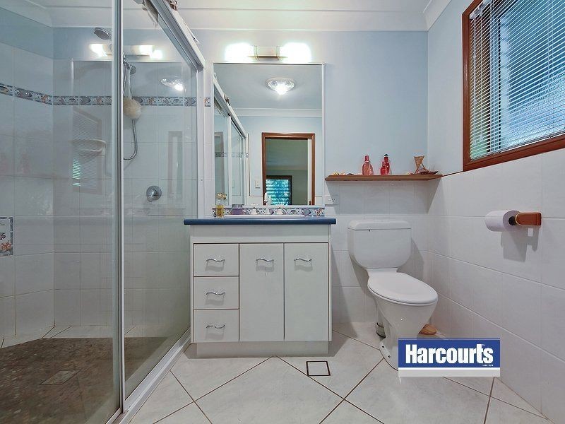 13 Pelican Parade, Jacobs Well QLD 4208