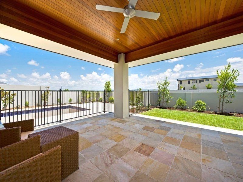 16 Sunset Place, Jacobs Well QLD 4208