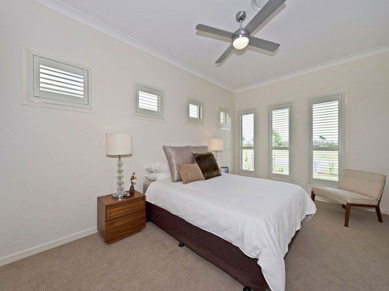 16 Sunset Place, Jacobs Well QLD 4208