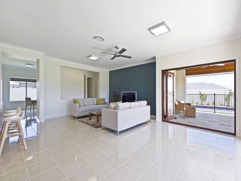 16 Sunset Place, Jacobs Well QLD 4208