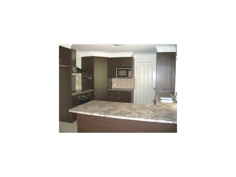 16 Yarwood Crescent, Ormeau Hills QLD 4208