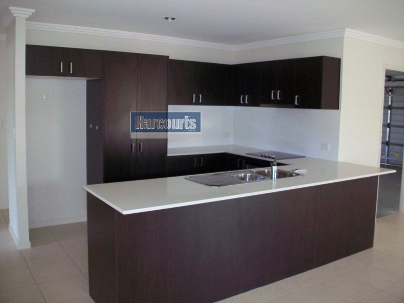 3 Benjamin Street, Pimpama QLD 4209